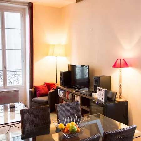 شقة Charming Near The Marais & Louvre باريس